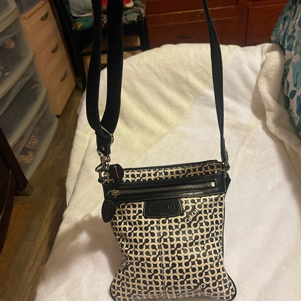 Silver Designer Handbag - Picture 5 of 16
